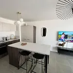 Refuge En Ville - Appart Cosy Avec Garage