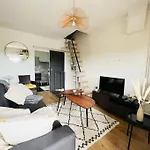 Charmante Maisonnette Avec Terrasse Et Jolie Vue - 5 Min A Pied Du Lac
