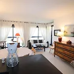 Appartement T2 De 60M² A Annecy-Le-Vieux, Grande Terrasse Amenagee, Proche Lac Et Commerces - Fr-1-432-74