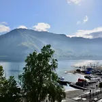 La Marina Du Lac