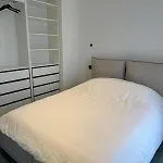 Modern Green & White - Apartments T3 60M2 Annecy - Parking Prive - Wifi - Netflix