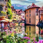 Cosy Appartment In Old Town, 2 Mins Walking Distance To Lake