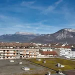 Le Sommet Citadin Avec Vue