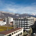 Le Sommet Citadin Avec Vue