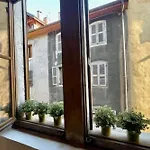Le Rousseau - Beautiful Studio In Old Town