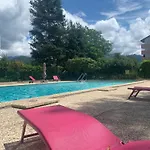 Kusmi Love Piscine Proche Du Lac