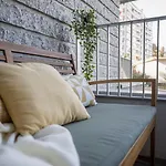 LE TRESUM - Appartement + Garage - V-RENT