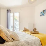 Le Paradis Au Bord Du Lac