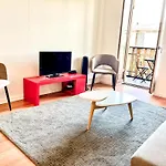 Appartement Ideal En Plein Centre Ville Proche Lac
