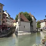 Outstanding apartment in Annecy