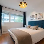 Appartement Renove Avec Style Au Coeur D\'Annecy