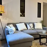 French Loft - Central & Comfy