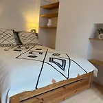 French Loft - Central & Comfy