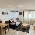 Superbe appartement avec parking gratuit sur place
