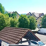 Studio Renove A Annecy Avec Terrasse, Proche Commerces Et Parking Prive - Fr-1-432-42