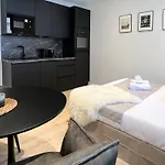 Romeo 300 M Du Lac Jacuzzi Garage