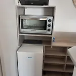 Appartement Avec Une Petite Place De Parking, Centre Ville, Proche Gares