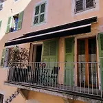 Appartement De Charme Au Coeur De La Vieille Ville