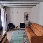 Appartement De Charme Au Coeur De La Vieille Ville