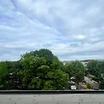 Appartement 244 - Appartement En Duplex Contemporain Et Confortable Proche