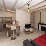 La Tournette -Appartement pour 2-4 personnes au cœur de la vieille ville