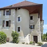 Maison De Caractere