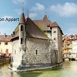Design Appart O\'Prison.. Canal View & Old Prisons