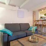 Annecy Sainte Claire Vieille Ville 38M2 Terrasse Proche Gare Et Lac 4 Pers 3 Etoiles