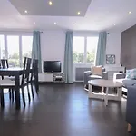Le Grand Large - Apartment Parking & Balcony By The Lake Modern Bright