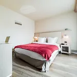 Hotel Le Pre Carre