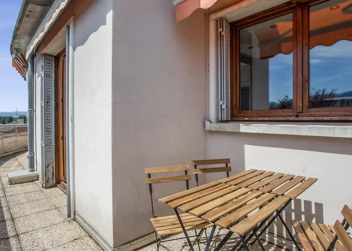 Modern 1Br With Terrace And A Breathtaking View In Annecy