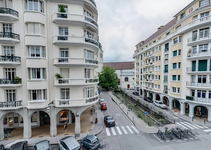 Le Joseph - Beautiful Apartment In The Heart Of Annecy City Centre