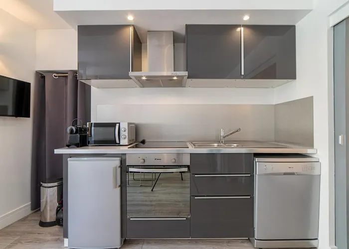 Apartment Rated 3 Stars In The Heart Of The Old Town Of Annecy