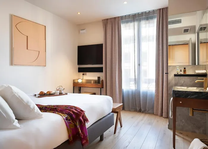 Hébé Hotel
