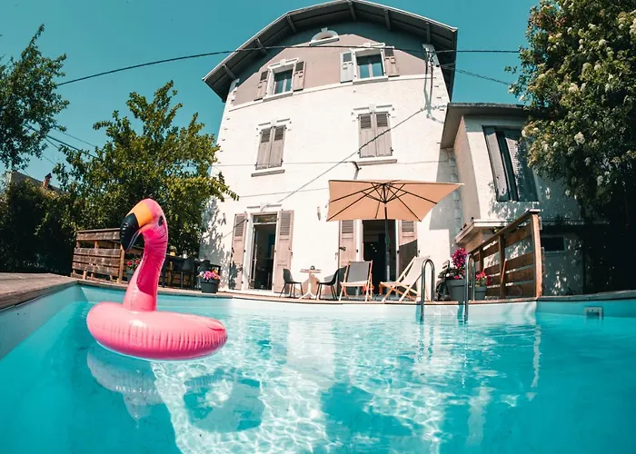 Le Serenite - T3 En Maison De Ville Avec Piscine