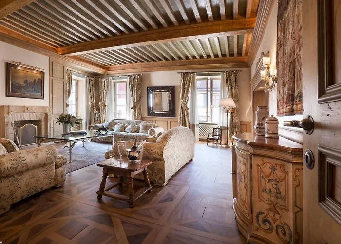 Annecy Historical Center - 165 Square Meter - 3 Bedrooms & 3 Bathrooms