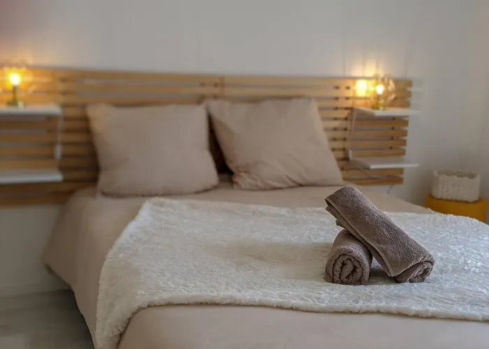 Charmant T2 Dans Residence Neuve