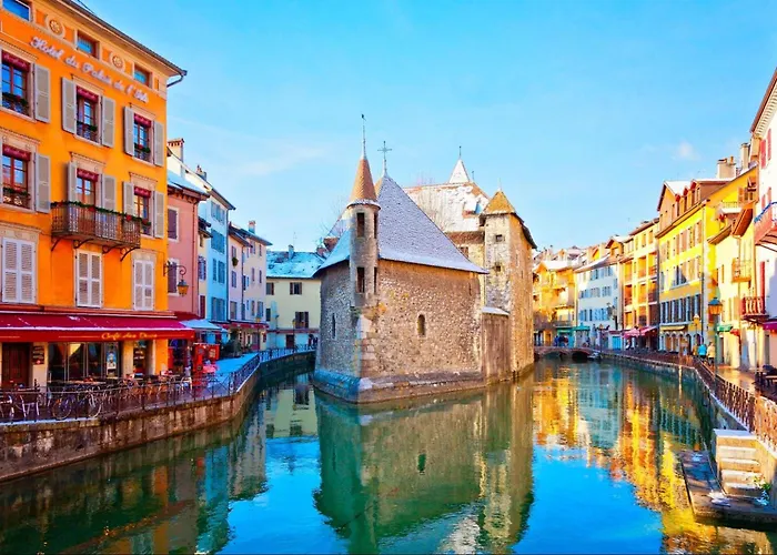 Studio Moderne, Place Parking Prive, Emplacement Ideal A 100 M Du Lac.