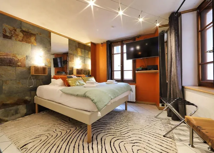 Le Cocon - Jacuzzi et Sauna en vieille ville