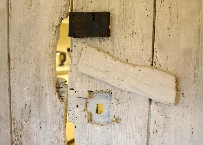 Pierres Plates