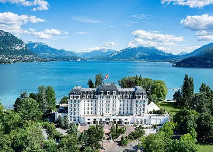 L\'Echappee Du 36 - 4 Chambres Dans Le Triangle D\'Or A 100M Du Lac, Parking Gratuit