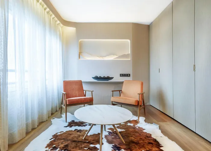 Hotel Le Pre Carre