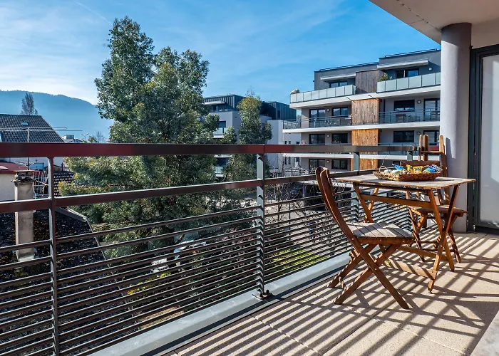 La Parenthese - Annecy- Grande Terrasse - Chambre - Garage