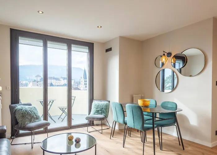 Le Beau Marcy - Contemporary City Centre Flat