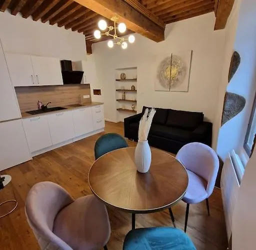 Cosy Appartment In Old Town, 2 Mins Walking Distance To Lake