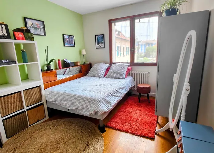 Chambre Dans Appartement Agreable Et Calme A 15 Mn Du Centre Ville