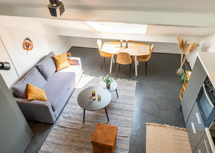 The White Duplex