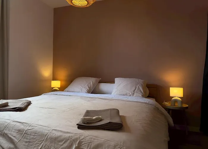 French Loft - Central & Comfy
