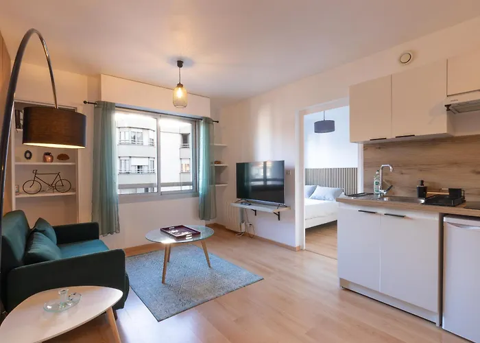 Cabana & L\' Ideal - Gare, Lac Et Parking Public 5 Min