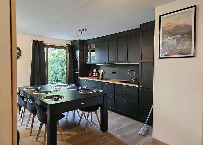 Joli Logement Spacieux